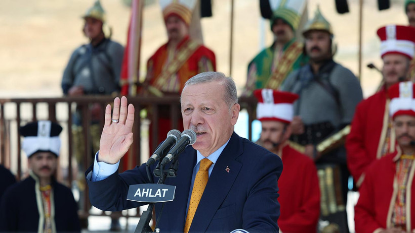 Cumhurbaşkanı Erdoğan'dan Ahlat'ta 'Terörsüz Türkiye' Mesajı: 'Son Düzlüğe Varmış Bulunuyoruz' - Resim : 2