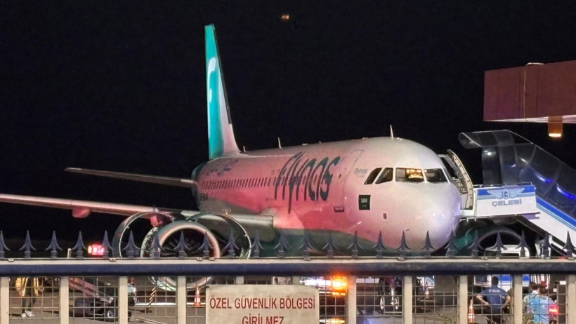 Facianın Eşiğinden Dönüldü: Trabzon'dan Kalkan Uçakta Korku Dolu Anlar! - Resim : 1