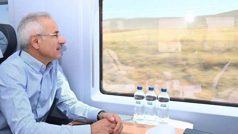 Bakan Uraloğlu Müjdeli Haberi Verdi: O İki İl Arası Mesafe 40 Dakikaya Düştü! - Resim : 1
