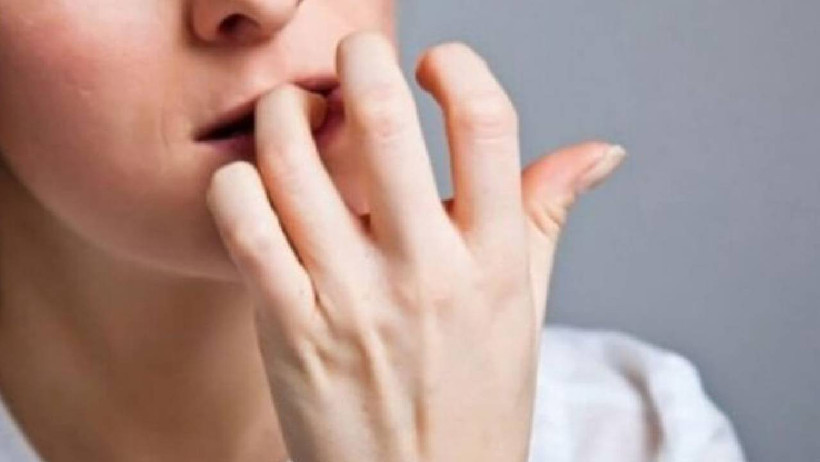 Türkiye'de Her 3 Kişiden 1'inde Görülüyor! Tırnaklardan Başlıyor, Diş Köklerini Eritiyor - Resim : 1