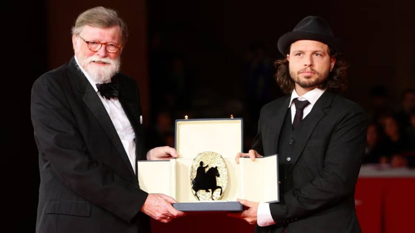 Sanat Dünyasını Yasa Boğan Haber! Acı Haberi Oğlu Duyurdu: Ünlü Yönetmen Hayatını Kaybetti - Resim : 2