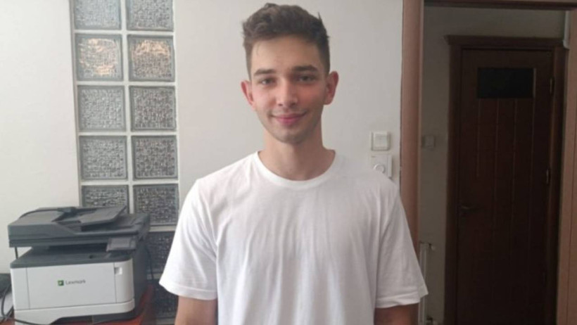 Avukat Olmadan İlk Davasını Kazandı: 837 Kişiyi Üniversiteli Yaptı - Resim : 1