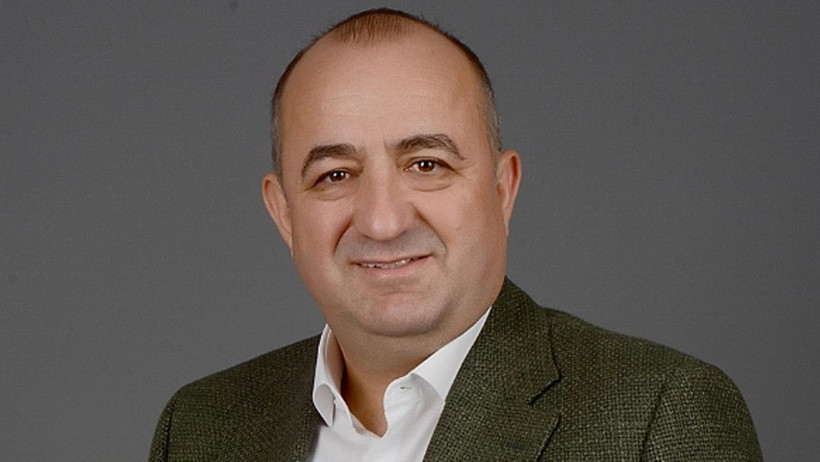 AKP’li Vekilin Gazze Oturumundaki Hareketi Tepki Çekti: Herkesin Gözü Meclis’teyken, Onunki Mehmet Ali Erbil’deydi… - Resim : 1