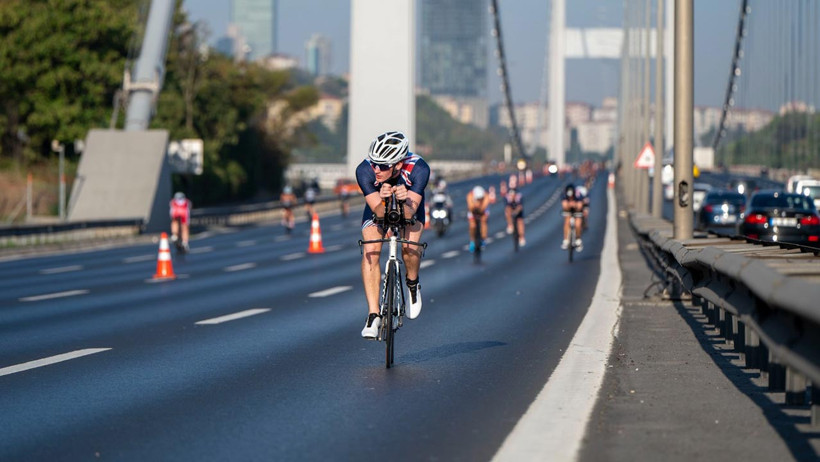 Asya ve Avrupa Aynı Parkurda… Tarihi Triatlon İstanbul’da Gerçekleşti - Resim : 3