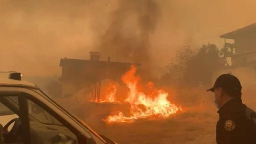 Ateş Çemberi Büyüyor! Yangın Karabük’ten Kastamonu’ya Sıçradı, Köyler Bir Bir Tahliye Ediliyor - Resim : 10