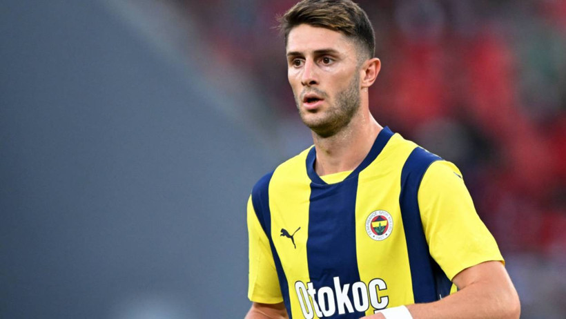 Fenerbahçe’nin Başına Talih Kuşu Kondu! Ali Koç Jose Mourinho’nun Parasını Tek Transferde Çıkaracak - Resim : 1