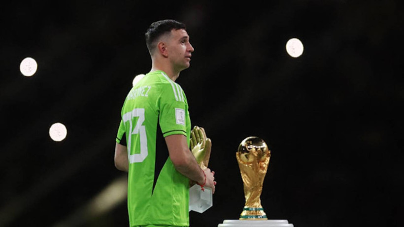 Dursun Özbek Ederson’un İntikamını Fena Alacak! Dünya Kupası Bulunan Yıldız Kaleci Adım Adım Galatasaray’a: Fabrizio Romano Resmen Duyurdu - Resim : 1