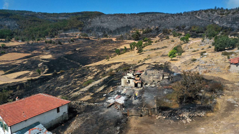 Biri Sönüyor, Diğeri Başlıyor! Ormanlarımız Alevlere Teslim - Resim : 6
