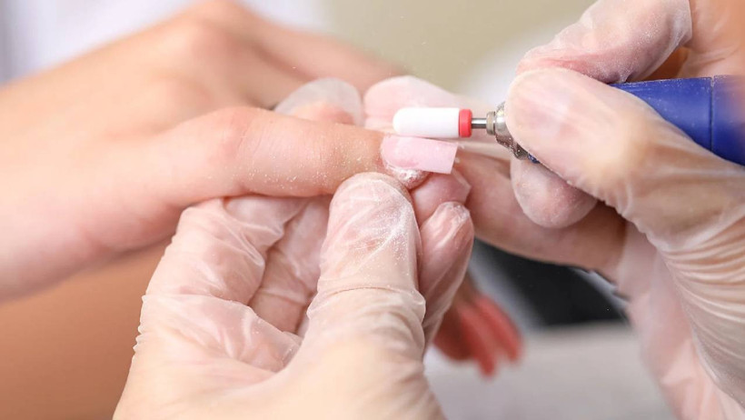 Güzellik Salonlarında Kriz! Kadınların Vazgeçilmezi Jel Tırnağa Yasak Geldi! Artık Kullanılmayacak - Resim : 2