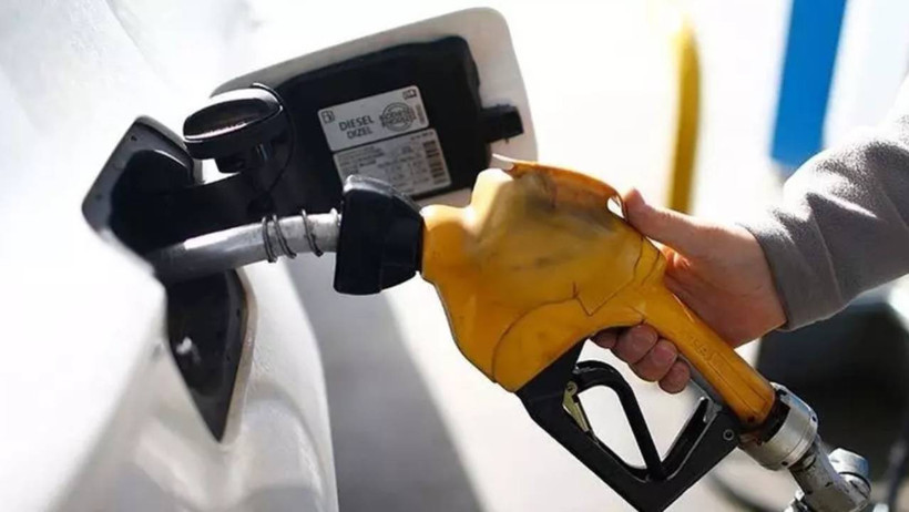 Motorine Büyük Zam Geldi! Tabelalar Gece Yarısı Değişti - Resim : 1