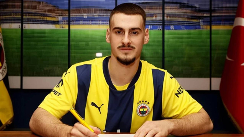 Anlaşma Tamam! Ali Koç 21 Yaşındaki Yıldızı Bir Dakika Bile Düşünmeden Takımdan Gönderdi - Resim : 1