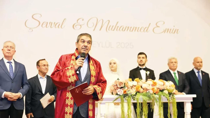 YTÜ'de AKP Düğünü!  Öğrenciye Yasak, Partiliye Serbest - Resim : 1