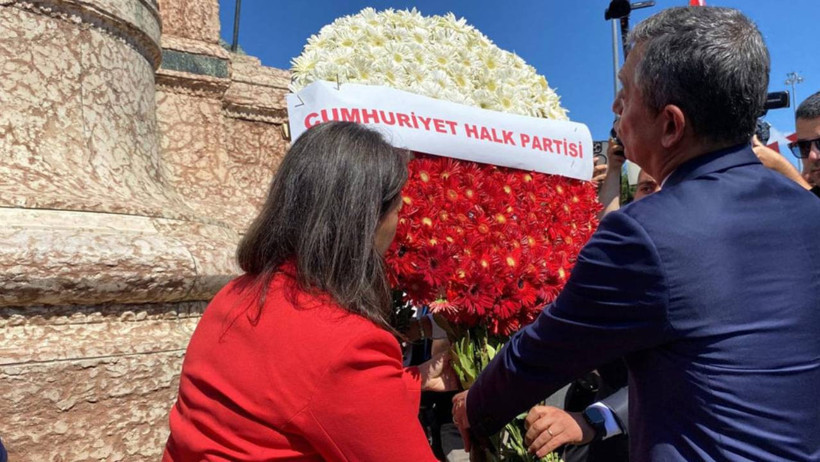 Özgür Özel, Taksim'de Gürsel Tekin'e Seslendi: 'Partiye Zarar Vermek İsteyeni Kardeşim Olsa Affetmem' - Resim : 2