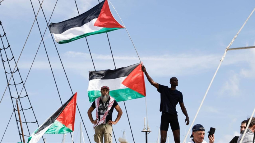 Gazze Yolundaki Filo Yine Hedefte: İHA Saldırısı Düzenlendi - Resim : 1