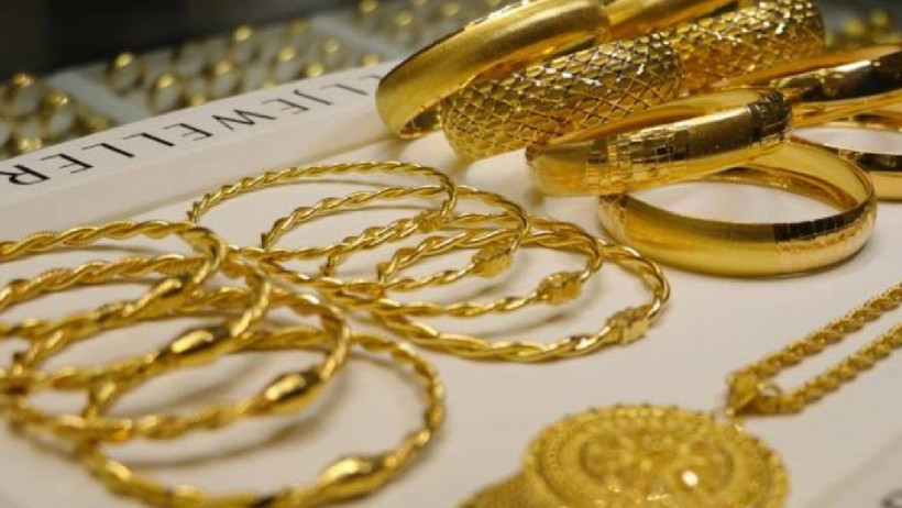 Altın Sahipleri Panikte! Ev Almak İçin Altınlarını Bozdurdu, Kuyumcuda Gerçeği Öğrenince Yıkıldı - Resim : 1