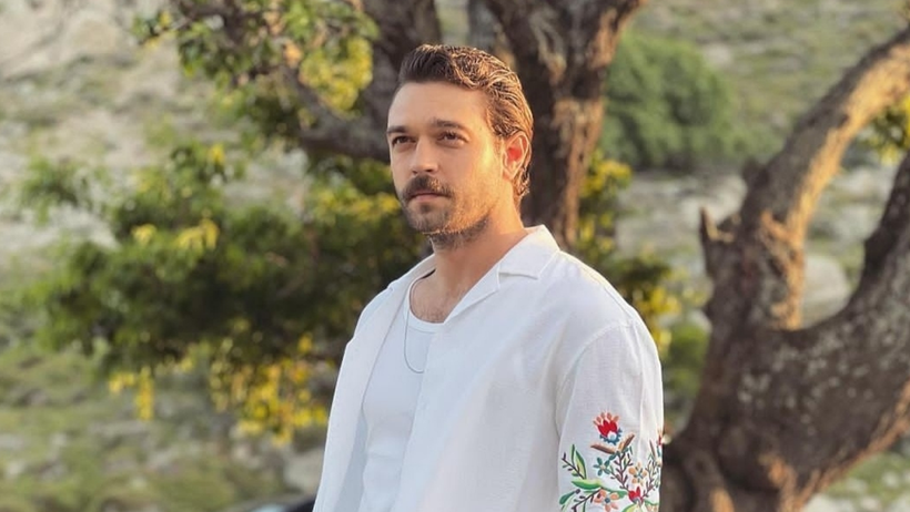 Fenomen Dizi Sahipsizler’in Kadrosunda Büyük Sürpriz! Furkan Andıç’ın Oyuncu Kardeşi Şoke Etti: ‘Hiç Benzemiyor’ - Resim : 3