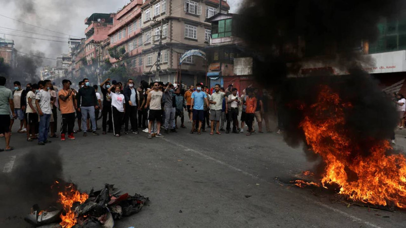 Z Kuşağı Ayaklandı, Nepal Yangın Yerine Döndü! Bilanço Ağırlaşıyor: 51 Ölü, 1300 Yaralı - Resim : 2
