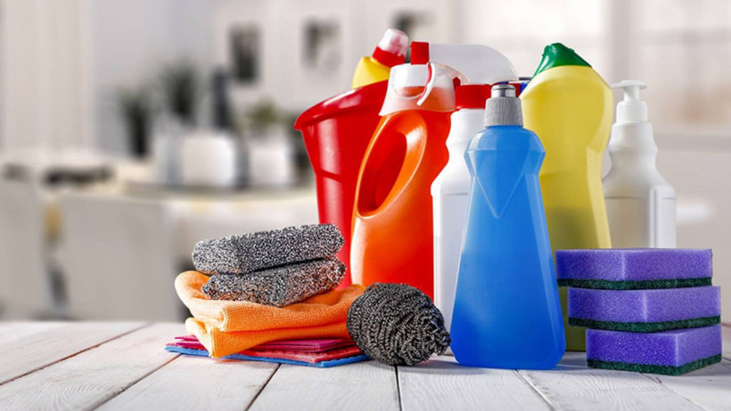 Ticaret Bakanlığı Düğmeye Bastı: Herkesin Evinde Olan İki Temizlik Ürünü Yasaklandı! Piyasadan Toplatılıyor - Resim : 1