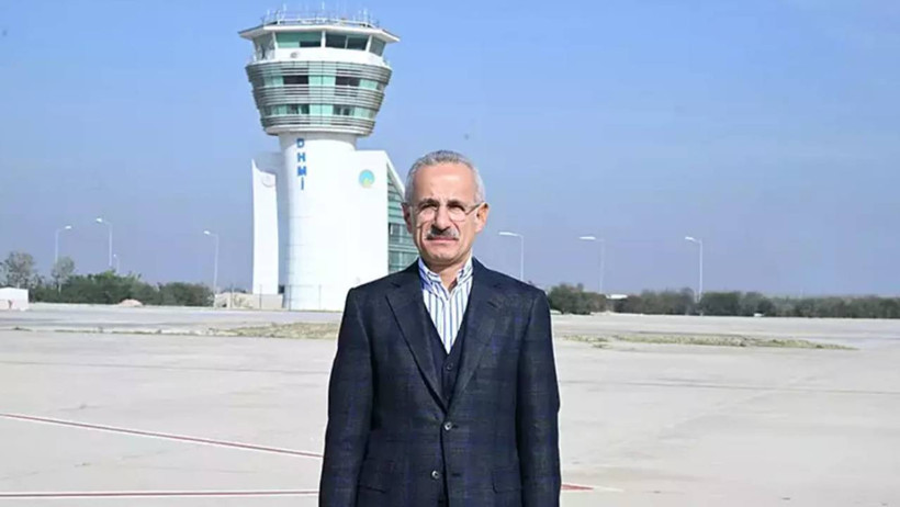 Herkes Şikayetçi Oluyordu! Bakan Uraloğlu Müjdeli Haberi Duyurdu: Uçaklarda Artık Bedava Olacak - Resim : 1