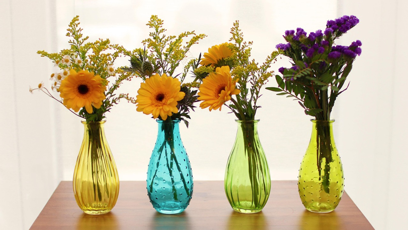 Çiçeklerin Vazoda Daha Uzun Dayanması İçin Gerçekten İşe Yarayan Yöntemler: İnternetteki Popüler Tüyolar Test Edildi - Resim : 2