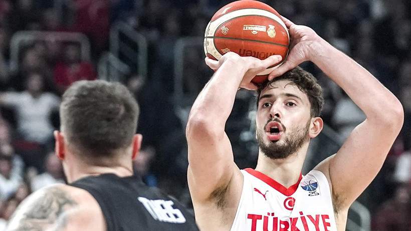 Yunanistan Yenilgiyi Sindiremedi! Giannis Antetekounmpo’dan Türk Bayrağına Skandal Sözler - Resim : 2