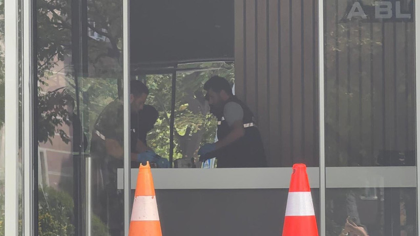 Bir Kadın Daha Ölümle Burun Buruna… Boşanmak İstediği İçin Ayağından Vuruldu - Resim : 1