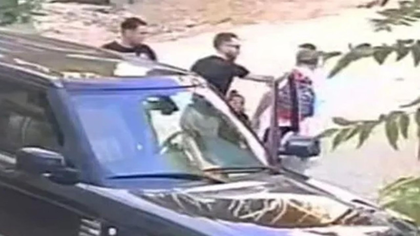 Görüntüler Tepki Çekmişti: Çocuklarının Gözü Önünde Babaya Tokat Atan Saldırgan Tutuklandı - Resim : 1