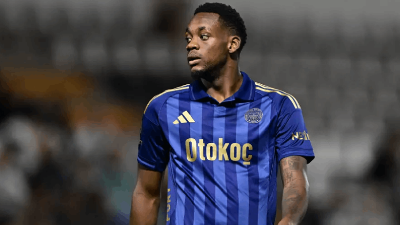 Koltuk Değnekli Fotoğrafı Yürekleri Ağza Getirmişti: Fenerbahçe'de Jhon Duran'ın Son Durumu Belli Oldu - Resim : 1