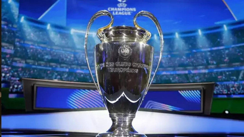 Galatasaray’dan Şampiyonlar Ligi Müjdesi! Dursun Özbek Kesenin Ağzını Açtı: Futbolcular Bu Haber Sonrası Frankfurt Maçını Almadan Gelmeyecek - Resim : 1