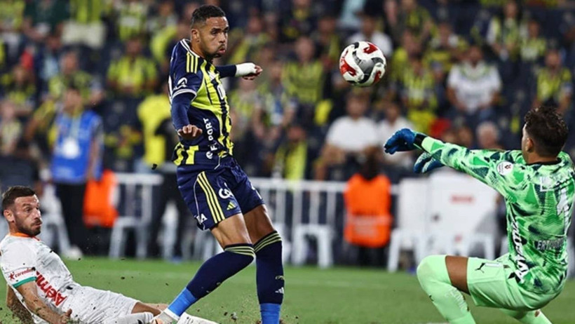 Ali Koç Gece Yarısı Neşteri Vurdu! ‘Seçim Öncesi Bir Operasyon’ Diyerek Hepsini İptal Etti: TFF’ye Gidiyor - Resim : 1