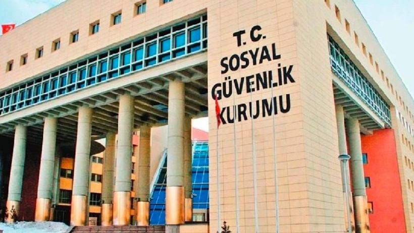 Emeklilik Hayali Kuranlar Dikkat! SGK Kritik Noktayı Açıkladı: Son 7 Yıl Kuralı Maaşınızı Etkiliyor - Resim : 1