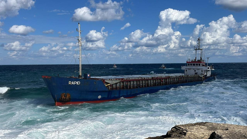 Kocaeli'de Kargo Gemisi Karaya Oturdu! Nefes Kesen Kurtarma Operasyonu - Resim : 1