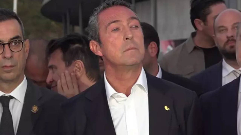 Ali Koç Dondu Kaldı! Konuşurken Ezan Başlayınca Olanlar Oldu: Sonrasında Söylediği Şey Daha Bomba - Resim : 1