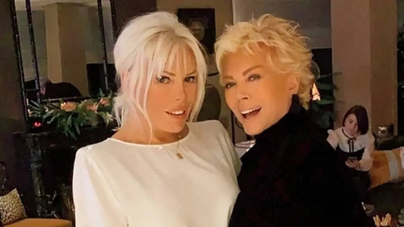 Evinin Önünde Düşünce Hastaneye Gitti: Semiramis Pekkan Aldığı Haberle Hayatının Şokunu Yaşadı! Hayranları Duyunca Kahroldu - Resim : 1