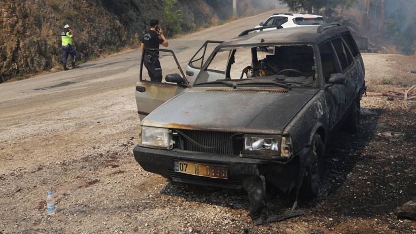 'Kızıl Kapan' Dört İli Sardı! Alevler Evlere Sıçradı, Vatandaşlar Mahsur Kaldı - Resim : 14