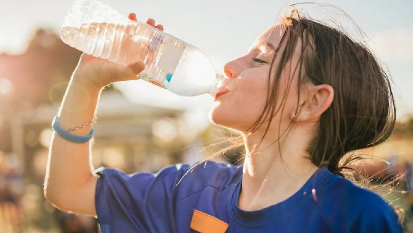 'Günde 2 Litre Su İçin' Sözü Yalan Çıktı! Uzmanlardan Şaşırtan Açıklama! Yıllardır Yanlış Biliyormuşuz - Resim : 2