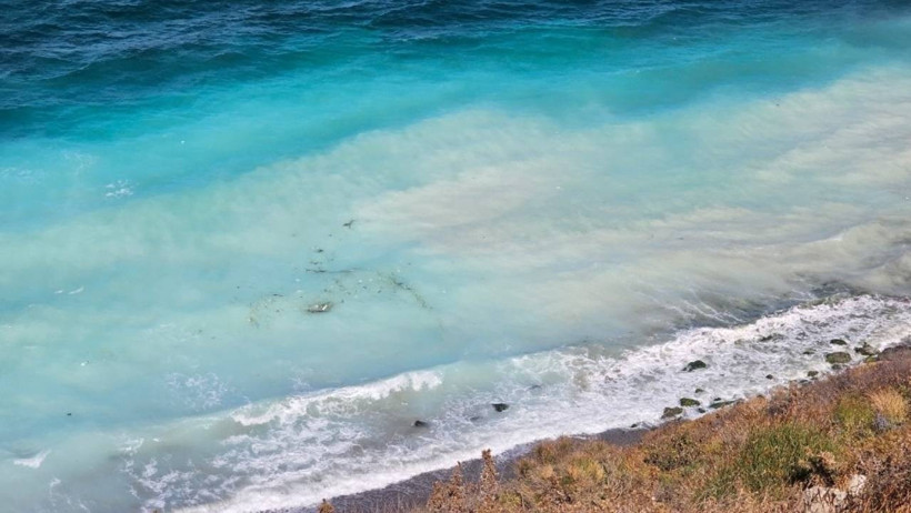 Balıkesir Kıyılarında Beyaz Tehlike: 'Şlam Atığı Denize Karıştı' İddiası - Resim : 1