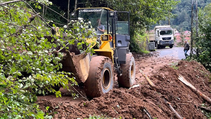 Karadeniz'de Sel Felaketi! Köprü Çöktü, Yollar Kapandı; Yaralılar Var - Resim : 16