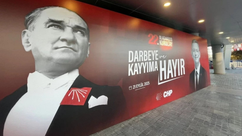 CHP Kurultayında Semboller Konuştu! İşte Dikkat Çeken Kareler - Resim : 1