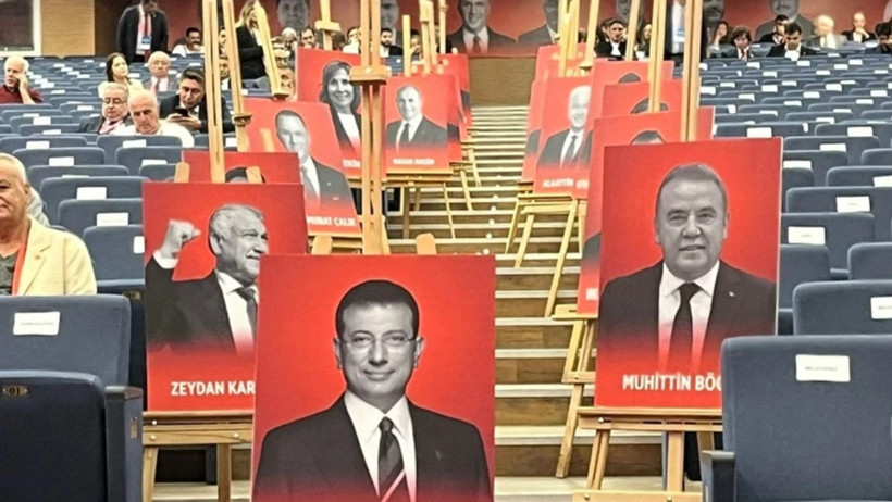 CHP Kurultayında Semboller Konuştu! İşte Dikkat Çeken Kareler - Resim : 3