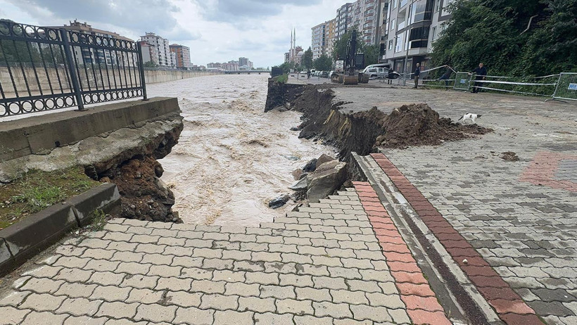 Tehlike Henüz Bitmedi: Felaketi Yaşayan Karadeniz İçin Hayati Uyarı - Resim : 1