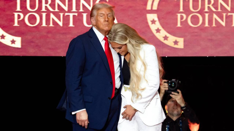 Trump Charlie Kirk'ü Anma Törenine Katıldı: 'Amerika ve Özgürlük Şehidi' - Resim : 1