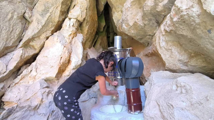 Yaz Kış Herkes Bu Mağaraya Akın Ediyor! Öyle Bir Özelliği Var ki Duyan Şaşırıyor - Resim : 1