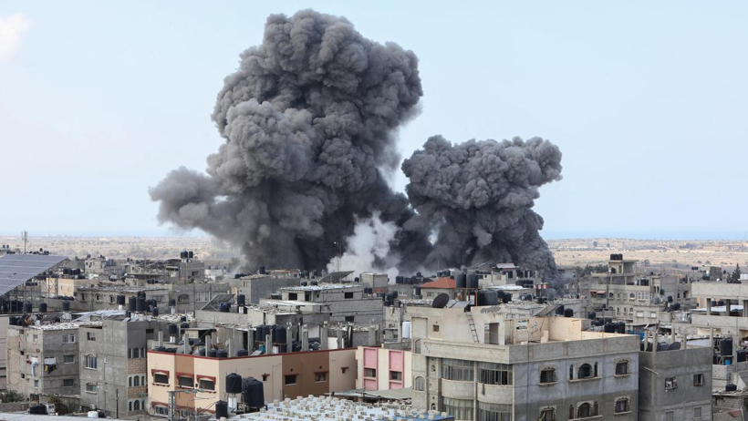 Gazze'de Çifte Katiam! 30 Filistinli Hayatını Kaybetti - Resim : 1