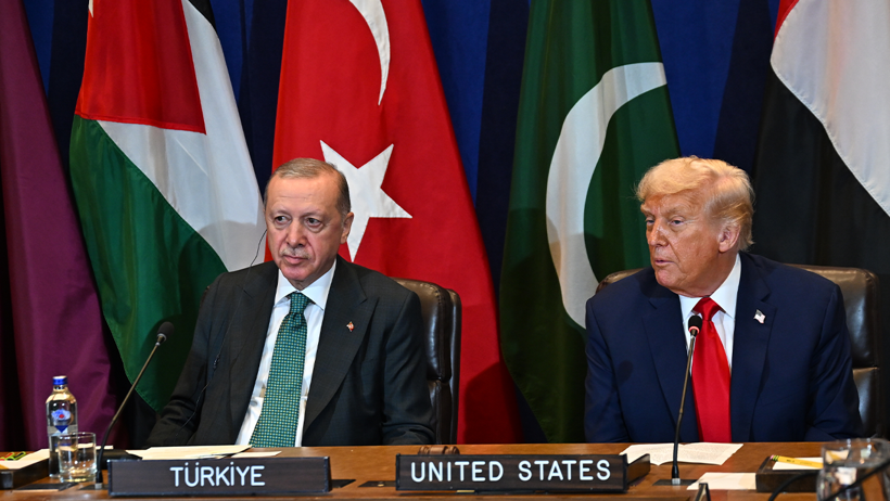 AKP Sözcüsü Ömer Çelik’ten Özgür Özel'in 'Trump' İddiasına Sert Cevap: 'Siyasi Misyonerlik Faaliyeti Üretmeyin' - Resim : 2