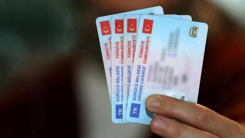 İçişleri Bakanlığı 'Bitiyor' Diyerek Sürücüleri Uyardı! Artık Trafikte Geçersiz Olacak - Resim : 2