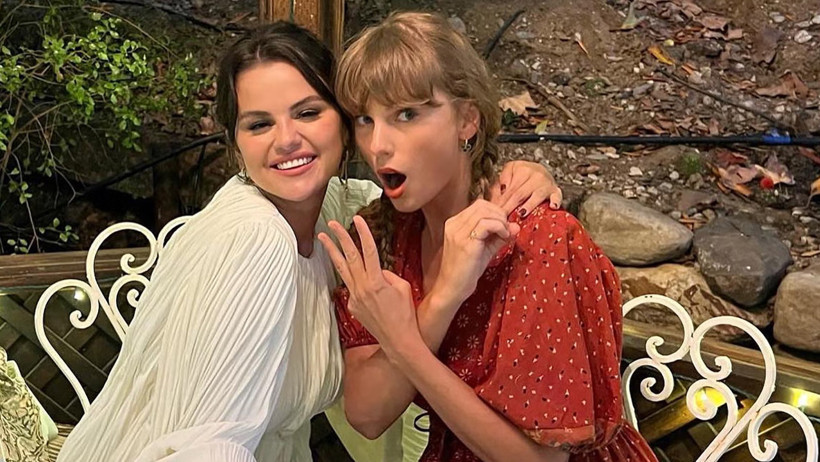 Kimse Ne Olduğunu Anlamadı! Taylor Swift'ten Selena Gomez'in Düğününe Olaylı Giriş - Resim : 2