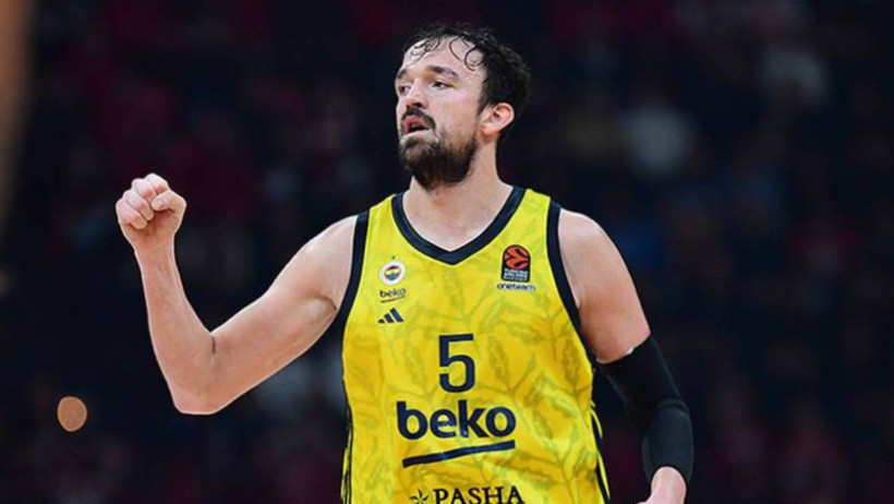 Sadettin Saran Bile Çare Olamadı! Fenerbahçe'den Resmen Ayrıldı: Yeni Takımıyla Anlaştı, İmzalar Atıldı - Resim : 1