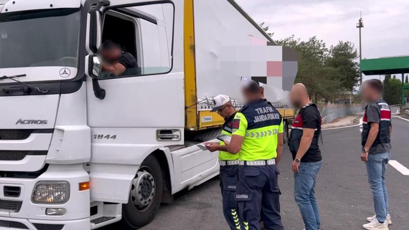 Sakarya'da 1 Buçuk Milyon Liralık Operasyon! Tam 3,2 Ton Ele Geçirildi - Resim : 2