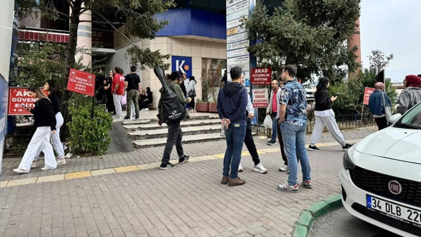 Kütahya'da Gece Yarısı Korkutan Deprem - Resim : 1